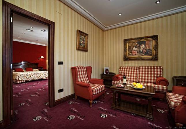 Confortables habitaciones en Hotel & Spa Arzuaga. El entorno más romántico con nuestra oferta en Valladolid
